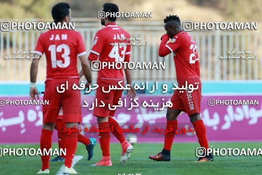 958992, Tehran, [*parameter:4*], لیگ برتر فوتبال ایران، Persian Gulf Cup، Week 14، First Leg، Naft Tehran 0 v 0 Pars Jonoubi Jam on 2017/12/01 at Takhti Stadium