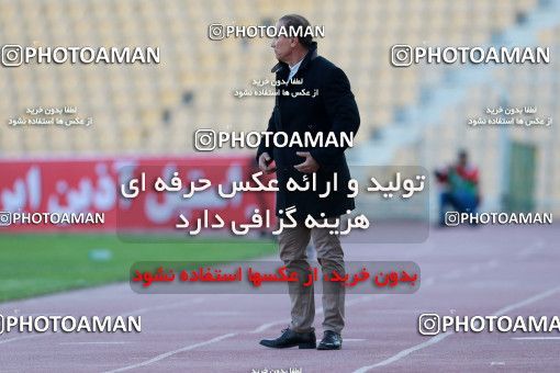 958929, Tehran, [*parameter:4*], لیگ برتر فوتبال ایران، Persian Gulf Cup، Week 14، First Leg، Naft Tehran 0 v 0 Pars Jonoubi Jam on 2017/12/01 at Takhti Stadium