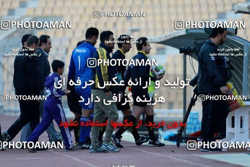 958849, Tehran, [*parameter:4*], لیگ برتر فوتبال ایران، Persian Gulf Cup، Week 14، First Leg، Naft Tehran 0 v 0 Pars Jonoubi Jam on 2017/12/01 at Takhti Stadium