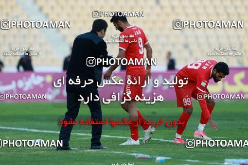 958987, Tehran, [*parameter:4*], لیگ برتر فوتبال ایران، Persian Gulf Cup، Week 14، First Leg، Naft Tehran 0 v 0 Pars Jonoubi Jam on 2017/12/01 at Takhti Stadium