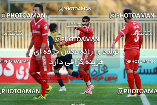 958772, Tehran, [*parameter:4*], لیگ برتر فوتبال ایران، Persian Gulf Cup، Week 14، First Leg، Naft Tehran 0 v 0 Pars Jonoubi Jam on 2017/12/01 at Takhti Stadium