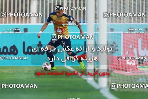 959233, Tehran, [*parameter:4*], لیگ برتر فوتبال ایران، Persian Gulf Cup، Week 14، First Leg، Naft Tehran 0 v 0 Pars Jonoubi Jam on 2017/12/01 at Takhti Stadium