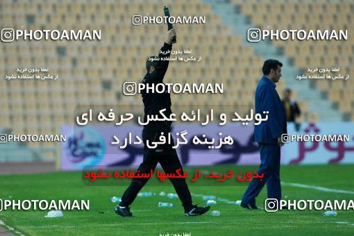 959131, Tehran, [*parameter:4*], لیگ برتر فوتبال ایران، Persian Gulf Cup، Week 14، First Leg، Naft Tehran 0 v 0 Pars Jonoubi Jam on 2017/12/01 at Takhti Stadium
