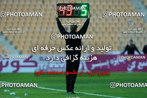 959225, Tehran, [*parameter:4*], لیگ برتر فوتبال ایران، Persian Gulf Cup، Week 14، First Leg، Naft Tehran 0 v 0 Pars Jonoubi Jam on 2017/12/01 at Takhti Stadium
