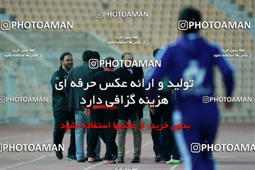 958559, Tehran, [*parameter:4*], لیگ برتر فوتبال ایران، Persian Gulf Cup، Week 14، First Leg، Naft Tehran 0 v 0 Pars Jonoubi Jam on 2017/12/01 at Takhti Stadium