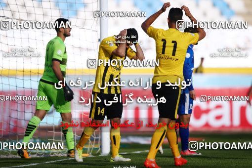 944423, Isfahan, [*parameter:4*], لیگ برتر فوتبال ایران، Persian Gulf Cup، Week 14، First Leg، Sepahan 1 v 1 Esteghlal Khouzestan on 2017/11/30 at Naghsh-e Jahan Stadium