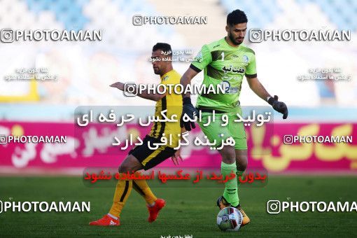 944438, Isfahan, [*parameter:4*], لیگ برتر فوتبال ایران، Persian Gulf Cup، Week 14، First Leg، Sepahan 1 v 1 Esteghlal Khouzestan on 2017/11/30 at Naghsh-e Jahan Stadium