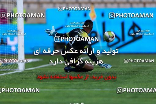 946499, Tehran, [*parameter:4*], لیگ برتر فوتبال ایران، Persian Gulf Cup، Week 13، First Leg، Esteghlal 2 v 0 Gostaresh Foulad Tabriz on 2017/11/25 at Azadi Stadium