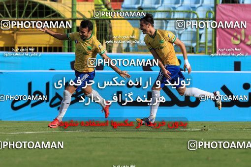 947840, Abadan, [*parameter:4*], لیگ برتر فوتبال ایران، Persian Gulf Cup، Week 13، First Leg، Sanat Naft Abadan 3 v 2 Sepahan on 2017/11/24 at Takhti Stadium Abadan