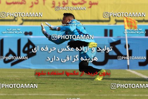947956, Abadan, [*parameter:4*], لیگ برتر فوتبال ایران، Persian Gulf Cup، Week 13، First Leg، Sanat Naft Abadan 3 v 2 Sepahan on 2017/11/24 at Takhti Stadium Abadan