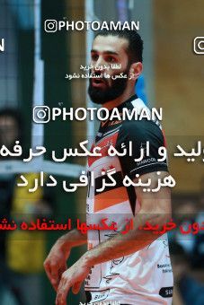 954589, Tehran, Iran, Iran Volleyball Super League، Shahid Hojaji Cup، 2017-18 season، First Leg، Week 3، Sarmayeh Bank 3 v ۱ Paykan on 2017/10/18 at Volleyball House of Tehran