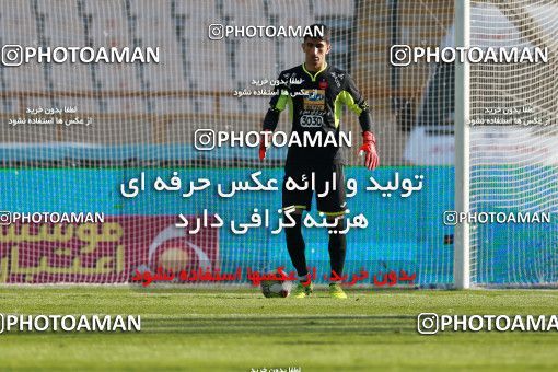 997791, Tehran, , جام حذفی فوتبال ایران, Quarter-final, Khorramshahr Cup, Persepolis 1 v 1 Sanat Naft Abadan on 2017/12/19 at Azadi Stadium