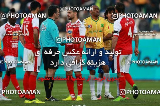 997562, Tehran, , جام حذفی فوتبال ایران, Quarter-final, Khorramshahr Cup, Persepolis 1 v 1 Sanat Naft Abadan on 2017/12/19 at Azadi Stadium