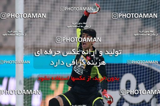 997420, Tehran, , جام حذفی فوتبال ایران, Quarter-final, Khorramshahr Cup, Persepolis 1 v 1 Sanat Naft Abadan on 2017/12/19 at Azadi Stadium