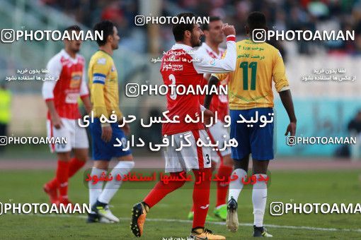 998194, Tehran, , جام حذفی فوتبال ایران, Quarter-final, Khorramshahr Cup, Persepolis 1 v 1 Sanat Naft Abadan on 2017/12/19 at Azadi Stadium