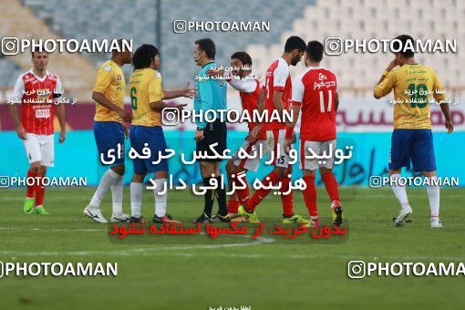 998320, Tehran, , جام حذفی فوتبال ایران, Quarter-final, Khorramshahr Cup, Persepolis 1 v 1 Sanat Naft Abadan on 2017/12/19 at Azadi Stadium