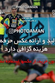 998354, Tehran, , جام حذفی فوتبال ایران, Quarter-final, Khorramshahr Cup, Persepolis 1 v 1 Sanat Naft Abadan on 2017/12/19 at Azadi Stadium