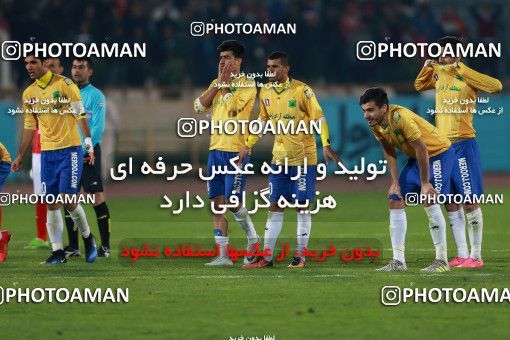 998555, Tehran, , جام حذفی فوتبال ایران, Quarter-final, Khorramshahr Cup, Persepolis 1 v 1 Sanat Naft Abadan on 2017/12/19 at Azadi Stadium