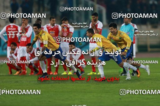 998055, Tehran, , جام حذفی فوتبال ایران, Quarter-final, Khorramshahr Cup, Persepolis 1 v 1 Sanat Naft Abadan on 2017/12/19 at Azadi Stadium