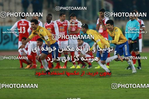 998033, Tehran, , جام حذفی فوتبال ایران, Quarter-final, Khorramshahr Cup, Persepolis 1 v 1 Sanat Naft Abadan on 2017/12/19 at Azadi Stadium