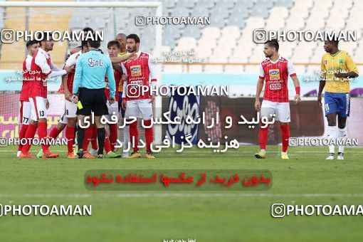 999025, Tehran, , جام حذفی فوتبال ایران, Quarter-final, Khorramshahr Cup, Persepolis 1 v 1 Sanat Naft Abadan on 2017/12/19 at Azadi Stadium