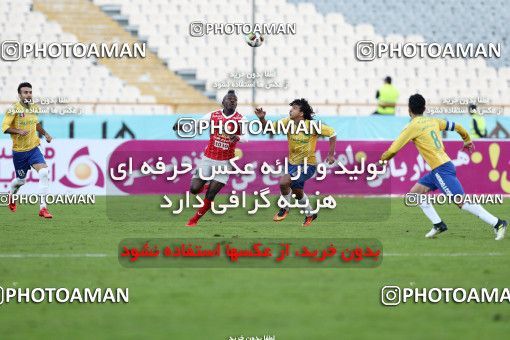 999050, Tehran, , جام حذفی فوتبال ایران, Quarter-final, Khorramshahr Cup, Persepolis 1 v 1 Sanat Naft Abadan on 2017/12/19 at Azadi Stadium