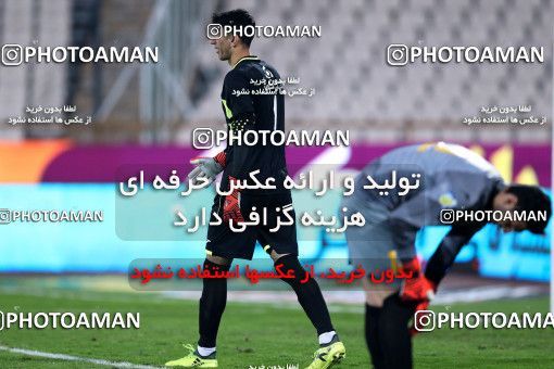 999221, Tehran, , جام حذفی فوتبال ایران, Quarter-final, Khorramshahr Cup, Persepolis 1 v 1 Sanat Naft Abadan on 2017/12/19 at Azadi Stadium