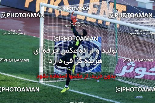 960125, Tehran, , جام حذفی فوتبال ایران, Quarter-final, Khorramshahr Cup, Persepolis 1 v 1 Sanat Naft Abadan on 2017/12/19 at Azadi Stadium