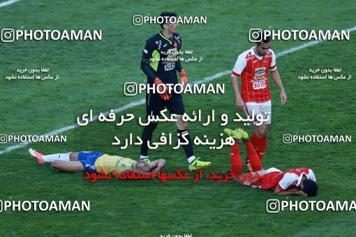 959520, Tehran, , جام حذفی فوتبال ایران, Quarter-final, Khorramshahr Cup, Persepolis 1 v 1 Sanat Naft Abadan on 2017/12/19 at Azadi Stadium