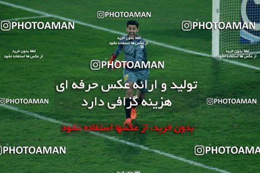 959970, Tehran, , Iranian Hazfi Cup, 1.4 round, Khorramshahr Cup, Persepolis ۱ v ۱ Sanat Naft Abadan on 2017/12/19 at Azadi Stadium