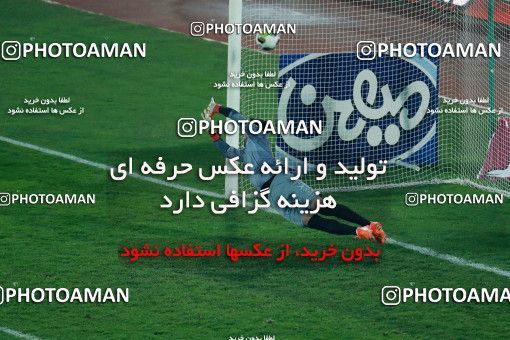 960254, Tehran, , جام حذفی فوتبال ایران, Quarter-final, Khorramshahr Cup, Persepolis 1 v 1 Sanat Naft Abadan on 2017/12/19 at Azadi Stadium