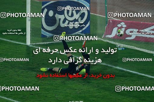 959801, Tehran, , جام حذفی فوتبال ایران, Quarter-final, Khorramshahr Cup, Persepolis 1 v 1 Sanat Naft Abadan on 2017/12/19 at Azadi Stadium