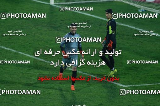 960088, Tehran, , Iranian Hazfi Cup, 1.4 round, Khorramshahr Cup, Persepolis ۱ v ۱ Sanat Naft Abadan on 2017/12/19 at Azadi Stadium