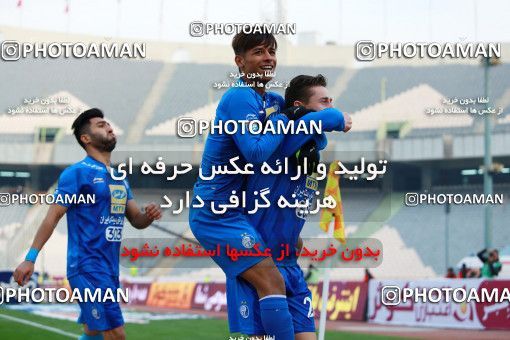 1001077, Tehran, , جام حذفی فوتبال ایران, Quarter-final, Khorramshahr Cup, Esteghlal 3 v 0 Iran Javan Boushehr on 2017/12/20 at Azadi Stadium