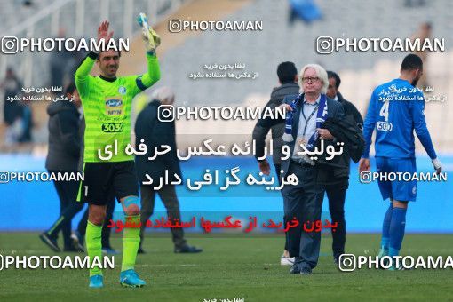 1001406, Tehran, , جام حذفی فوتبال ایران, Quarter-final, Khorramshahr Cup, Esteghlal 3 v 0 Iran Javan Boushehr on 2017/12/20 at Azadi Stadium