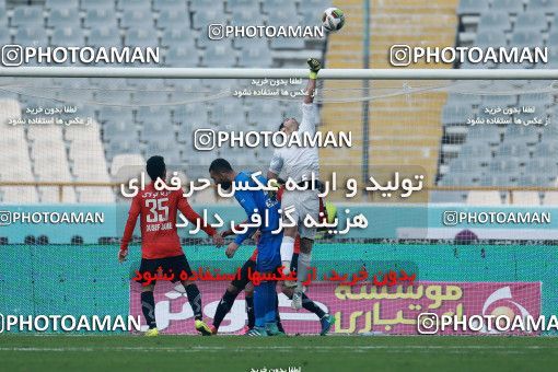961437, Tehran, , جام حذفی فوتبال ایران, Quarter-final, Khorramshahr Cup, Esteghlal 3 v 0 Iran Javan Boushehr on 2017/12/20 at Azadi Stadium