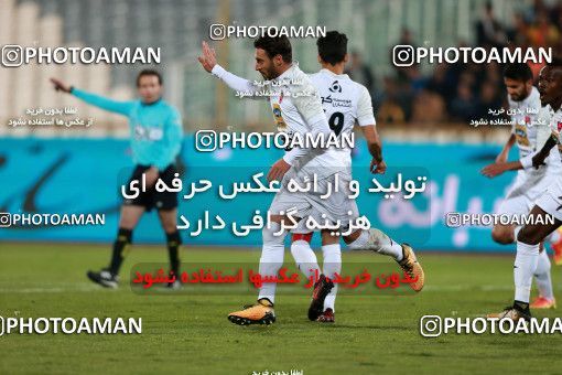 962767, Tehran, , جام حذفی فوتبال ایران, Eighth final, Khorramshahr Cup, Badran Tehran 1 v 2 Persepolis on 2017/12/15 at Azadi Stadium