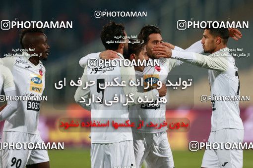 962741, Tehran, , جام حذفی فوتبال ایران, Eighth final, Khorramshahr Cup, Badran Tehran 1 v 2 Persepolis on 2017/12/15 at Azadi Stadium