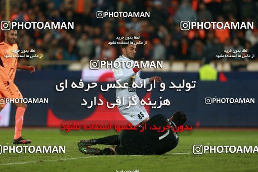 962708, Tehran, , جام حذفی فوتبال ایران, Eighth final, Khorramshahr Cup, Badran Tehran 1 v 2 Persepolis on 2017/12/15 at Azadi Stadium
