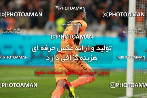 962111, Tehran, , جام حذفی فوتبال ایران, Eighth final, Khorramshahr Cup, Badran Tehran 1 v 2 Persepolis on 2017/12/15 at Azadi Stadium