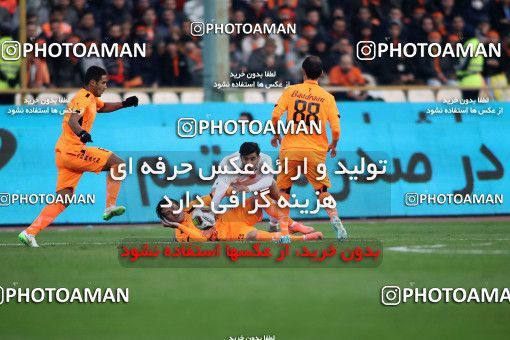 1077208, Tehran, , جام حذفی فوتبال ایران, Eighth final, Khorramshahr Cup, Badran Tehran 1 v 2 Persepolis on 2017/12/15 at Azadi Stadium