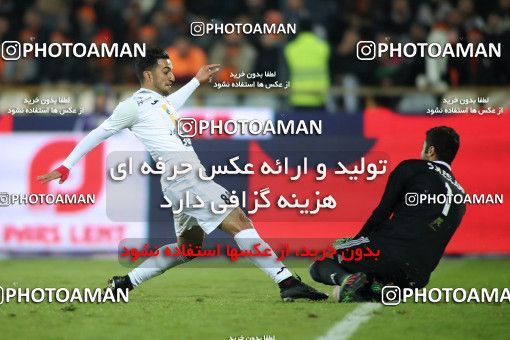 1077172, Tehran, , جام حذفی فوتبال ایران, Eighth final, Khorramshahr Cup, Badran Tehran 1 v 2 Persepolis on 2017/12/15 at Azadi Stadium