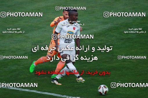 994104, Tehran, , جام حذفی فوتبال ایران, Eighth final, Khorramshahr Cup, Badran Tehran 1 v 2 Persepolis on 2017/12/15 at Azadi Stadium
