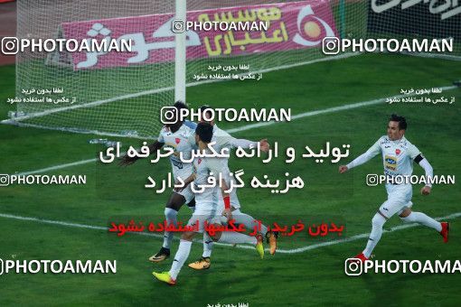 993788, Tehran, , جام حذفی فوتبال ایران, Eighth final, Khorramshahr Cup, Badran Tehran 1 v 2 Persepolis on 2017/12/15 at Azadi Stadium