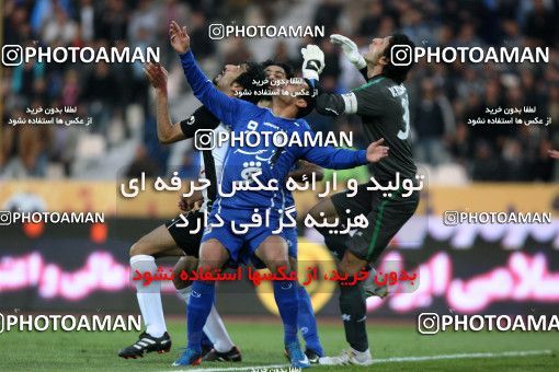 964322, Tehran, [*parameter:4*], لیگ برتر فوتبال ایران، Persian Gulf Cup، Week 14، First Leg، Esteghlal 3 v 2 Shahin Boushehr on 2011/11/24 at Azadi Stadium