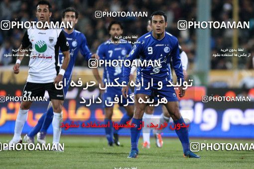 964251, Tehran, [*parameter:4*], لیگ برتر فوتبال ایران، Persian Gulf Cup، Week 14، First Leg، Esteghlal 3 v 2 Shahin Boushehr on 2011/11/24 at Azadi Stadium
