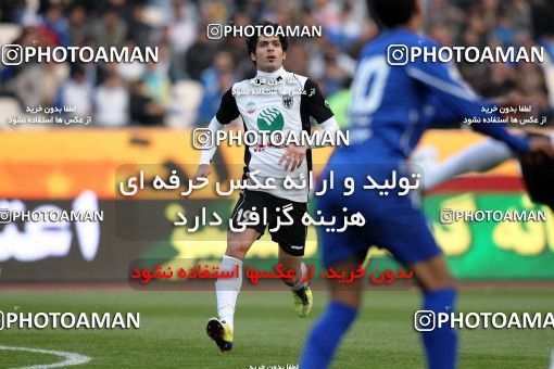 964455, Tehran, [*parameter:4*], لیگ برتر فوتبال ایران، Persian Gulf Cup، Week 14، First Leg، Esteghlal 3 v 2 Shahin Boushehr on 2011/11/24 at Azadi Stadium