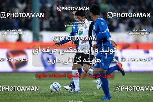 964637, Tehran, [*parameter:4*], لیگ برتر فوتبال ایران، Persian Gulf Cup، Week 14، First Leg، Esteghlal 3 v 2 Shahin Boushehr on 2011/11/24 at Azadi Stadium