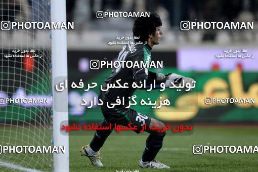 964401, Tehran, [*parameter:4*], لیگ برتر فوتبال ایران، Persian Gulf Cup، Week 14، First Leg، Esteghlal 3 v 2 Shahin Boushehr on 2011/11/24 at Azadi Stadium