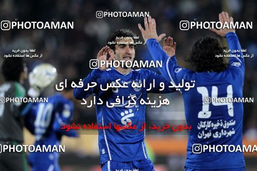 964406, Tehran, [*parameter:4*], لیگ برتر فوتبال ایران، Persian Gulf Cup، Week 14، First Leg، Esteghlal 3 v 2 Shahin Boushehr on 2011/11/24 at Azadi Stadium